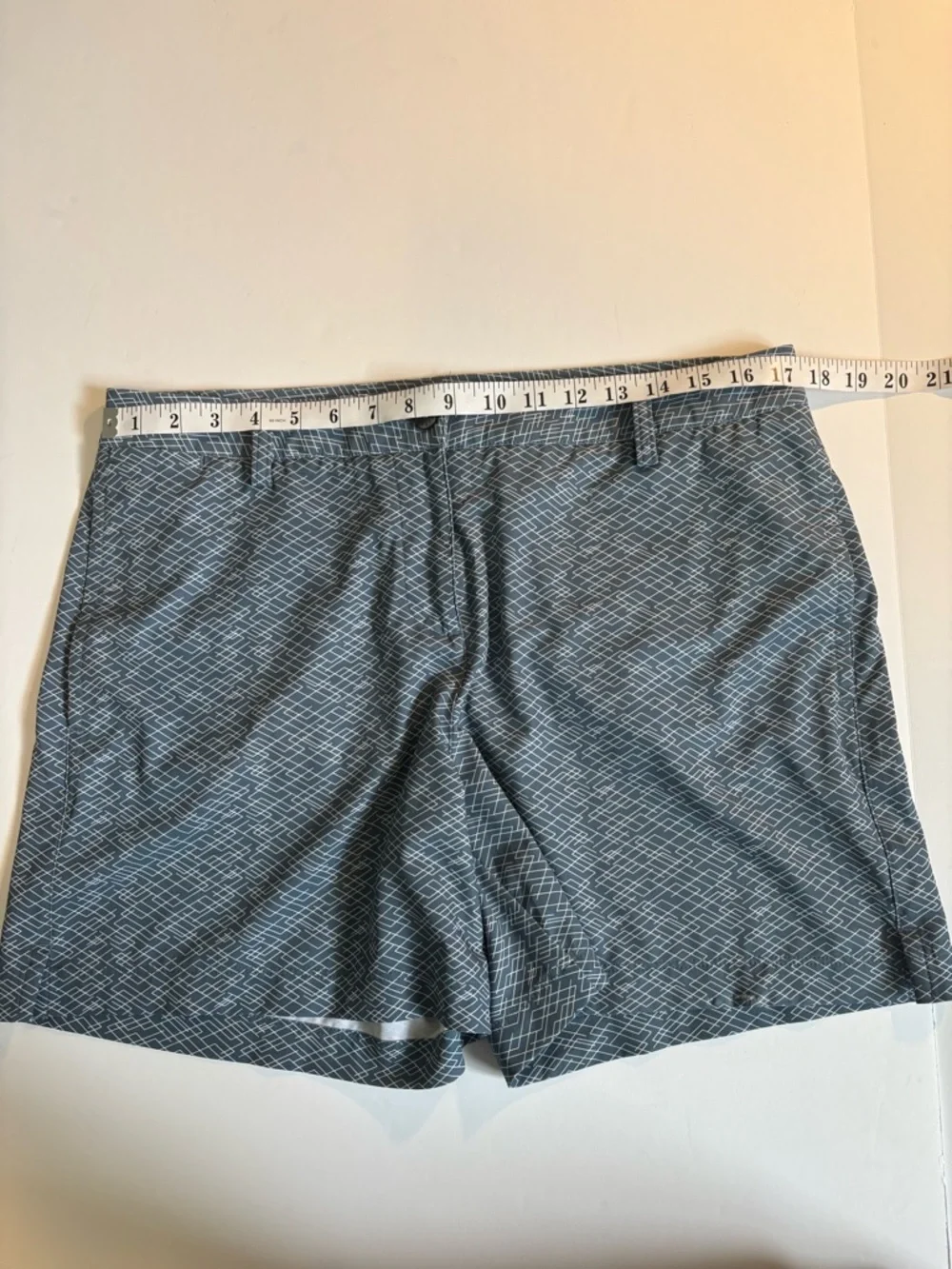 Puma Blue Geometric Print Golfing Women’s Shorts, Sz 12. - Picture 6 of 10